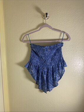 NWT NEWLOOK Blue Smocked Paisley Tube top, size L